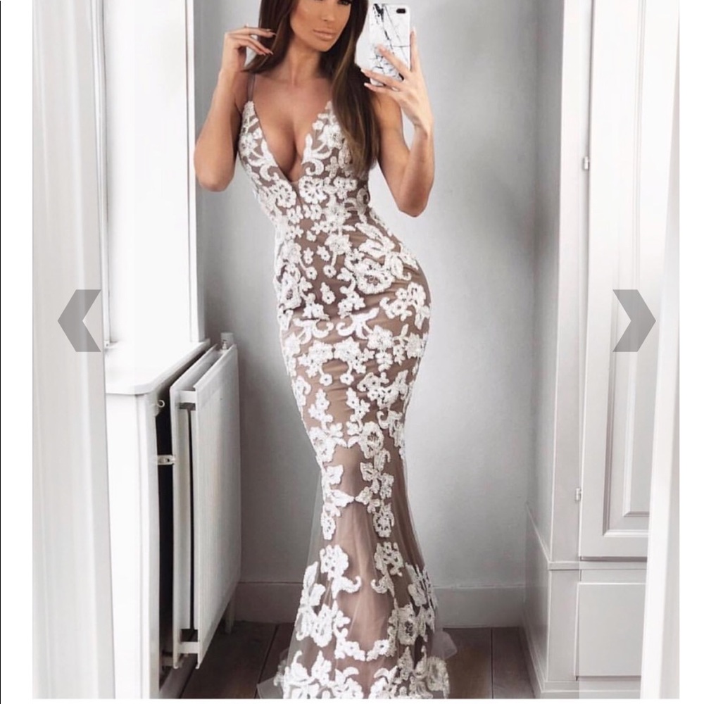 J’adore jx1106 beaded lace evening gown US size 8